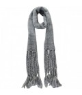 Gebreide grijze sjaal met lange franjes