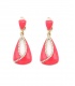 Oorclips roze met een heldere stras rand in het midden van de hanger